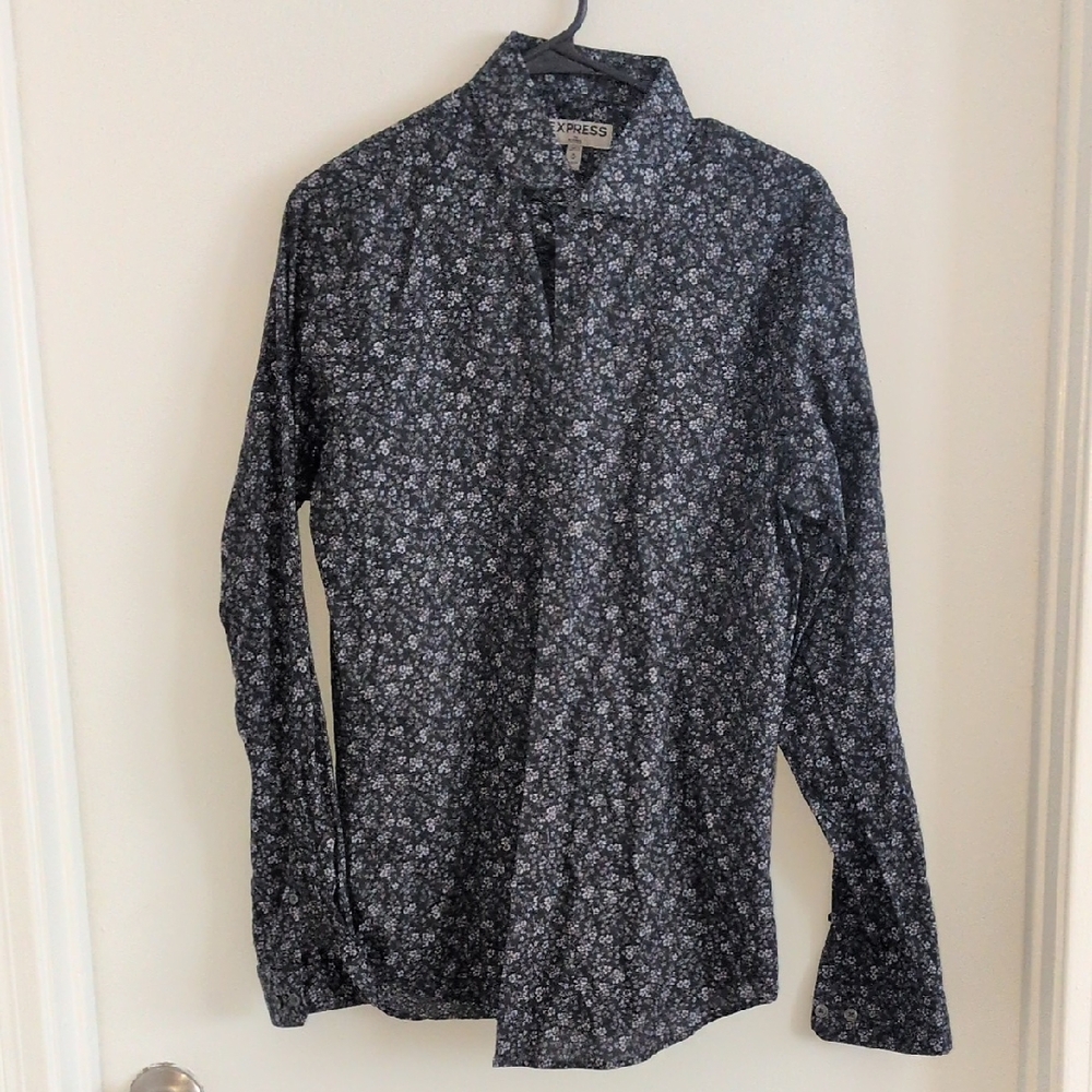 Express Men's Black and White Floral Button Down Shirt